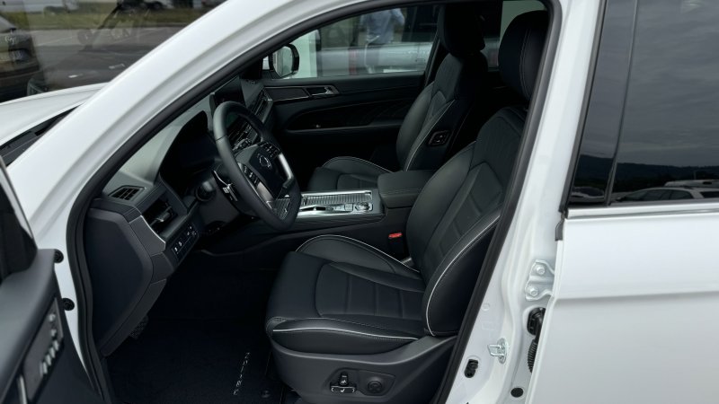 Rexton 2.2 D e-XDI Premium 4WD 7 miest. - DEMO vozidlo