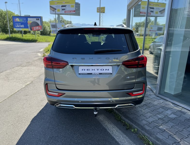 Rexton 2.2 D e-XDI Clever 4WD 7 miest